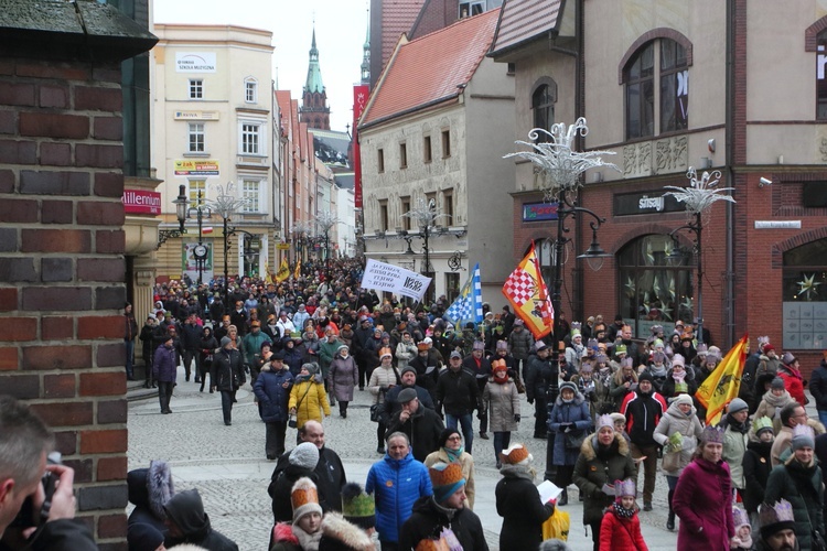 Orszak, książę oraz niedziela