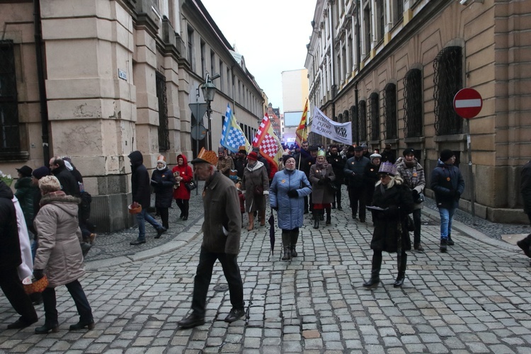 Orszak, książę oraz niedziela