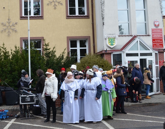 Orszak w Bornem Sulinowie