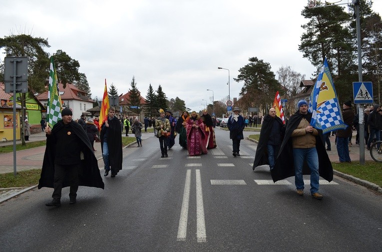 Orszak w Bornem Sulinowie