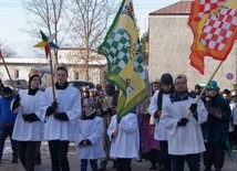 Bez mirry i złota, ale razem