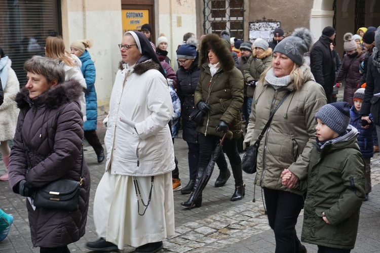 Kłodzko. Szli ze śpiewem na ustach