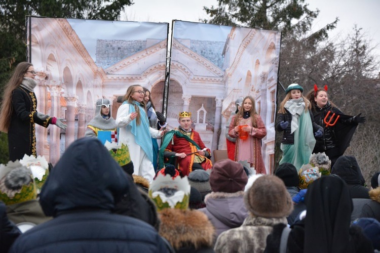 Bielawa. Znów przyszły trzy królestwa