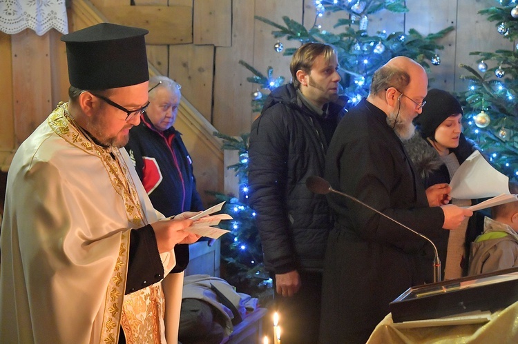 Prawosławne nabożeństwo w kościółku na Pęksowym Brzyzku