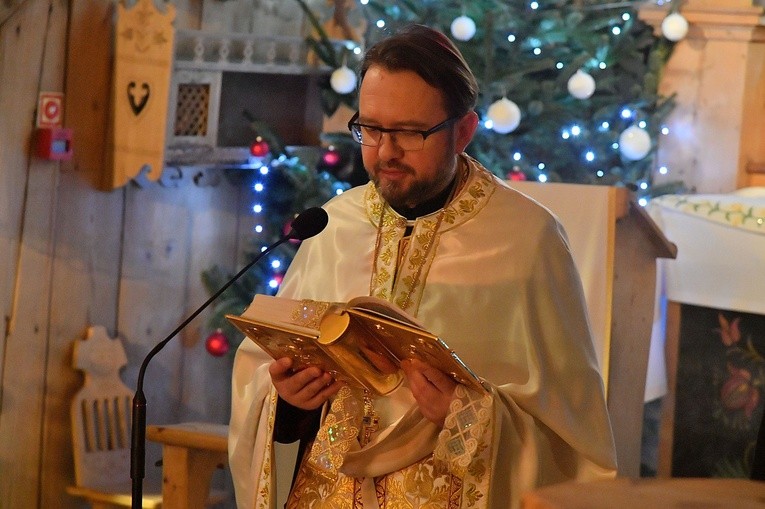 Prawosławne nabożeństwo w kościółku na Pęksowym Brzyzku