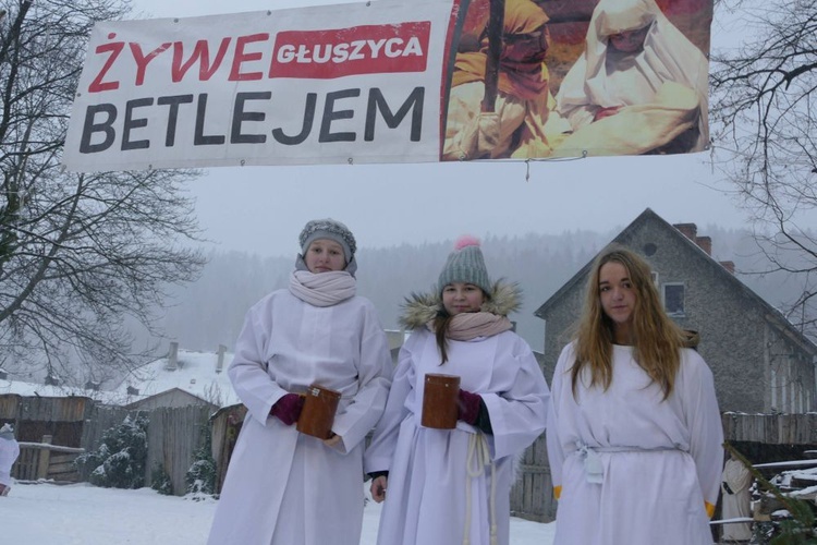 Głuszyca. Celem było Żywe Betlejem