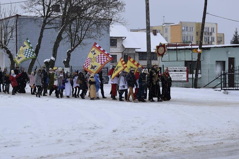 Orszak w Sawinie