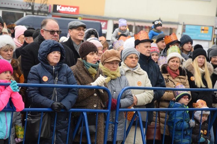 Dzierżoniów. Naprawdę przynieśli złoto, kadzidło i mirrę