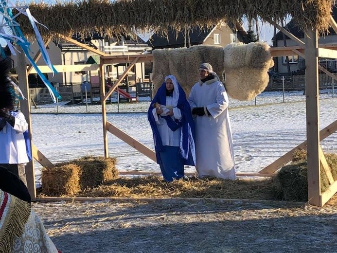 Na uczestników orszaku czekała Święta Rodzina