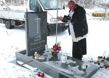 ▲	Obrządkowi przewodniczył ks. Roman Raczak.