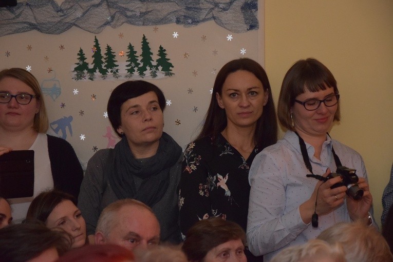Kolędowanie z babcią i dziadkiem w sochaczewskim przedszkolu
