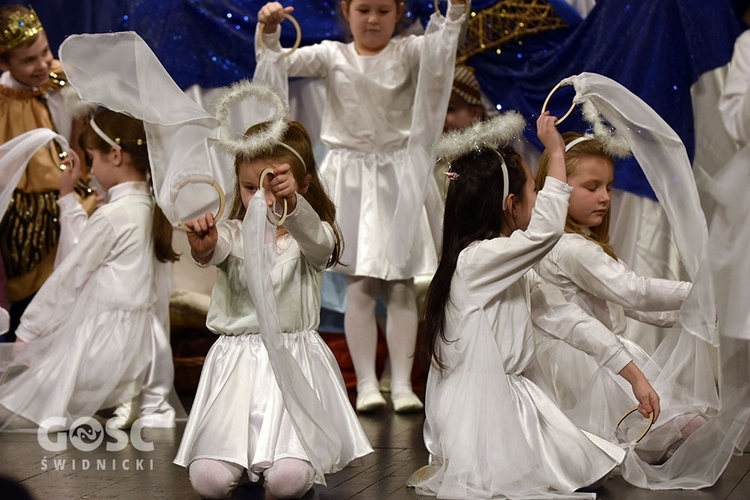 Drugi dzień Świdnickiego Przeglądu Zespołów Kolędniczych