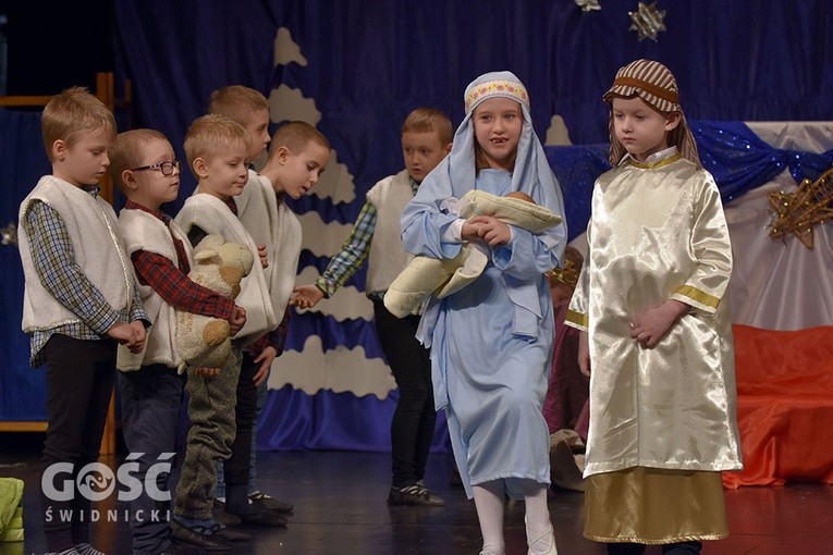Drugi dzień Świdnickiego Przeglądu Zespołów Kolędniczych