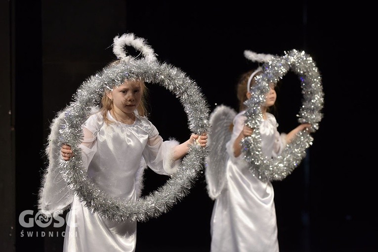 Drugi dzień Świdnickiego Przeglądu Zespołów Kolędniczych