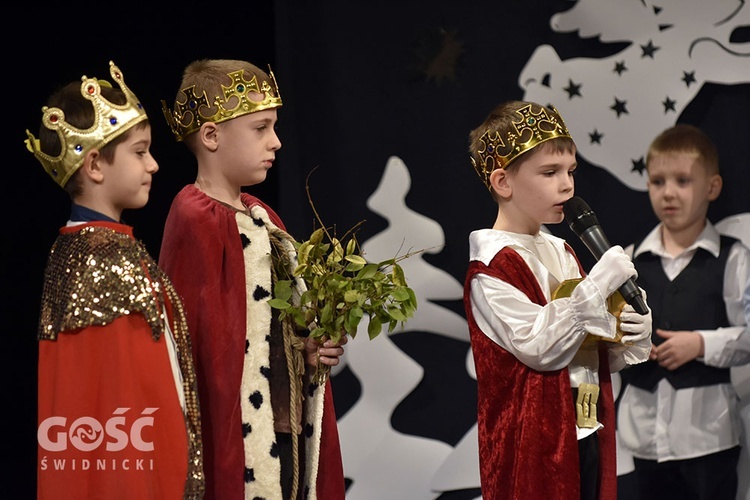 Drugi dzień Świdnickiego Przeglądu Zespołów Kolędniczych