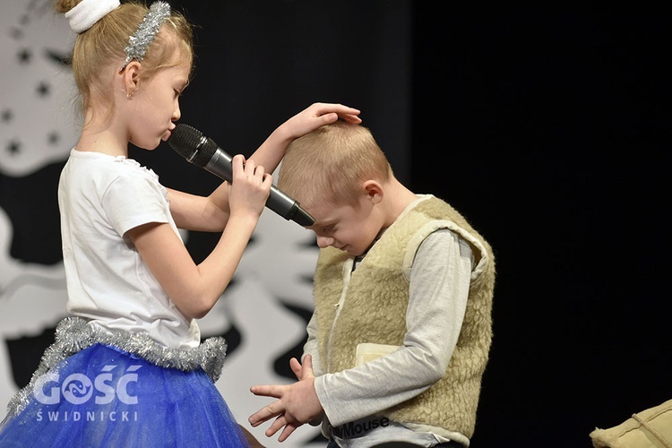 Drugi dzień Świdnickiego Przeglądu Zespołów Kolędniczych