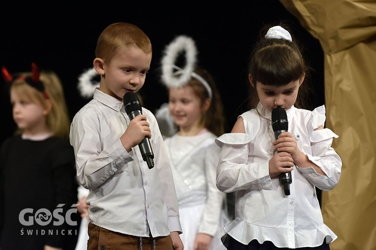 Drugi dzień Świdnickiego Przeglądu Zespołów Kolędniczych