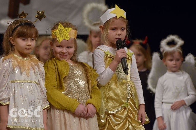 Drugi dzień Świdnickiego Przeglądu Zespołów Kolędniczych