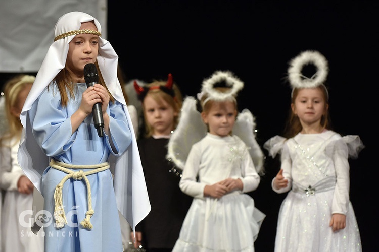 Drugi dzień Świdnickiego Przeglądu Zespołów Kolędniczych