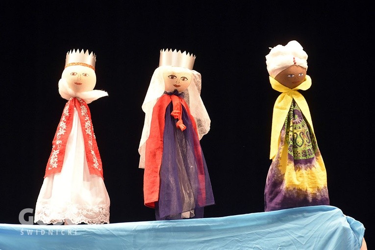 Drugi dzień Świdnickiego Przeglądu Zespołów Kolędniczych