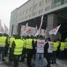 Protest przed JSW w obronie prezesa