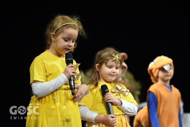 Trzeci dzień Świdnickiego Przeglądu Zespołów Kolędniczych