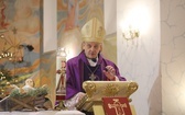 Pożegnanie śp. bp. Tadeusza Pieronka w Radziechowach