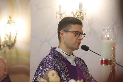 Pożegnanie śp. bp. Tadeusza Pieronka w Radziechowach