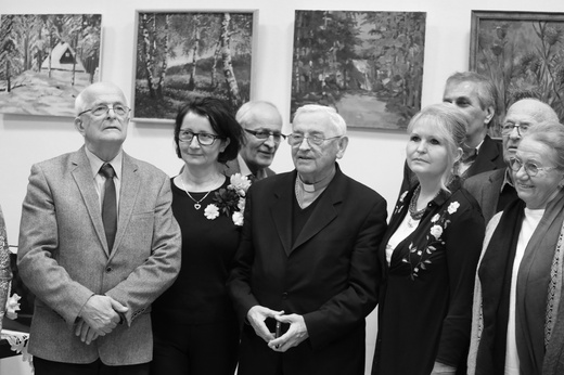 Pożegnanie śp. bp. Tadeusza Pieronka w Radziechowach