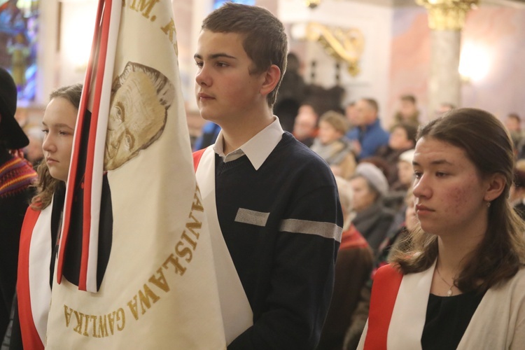 Pożegnanie śp. bp. Tadeusza Pieronka w Radziechowach