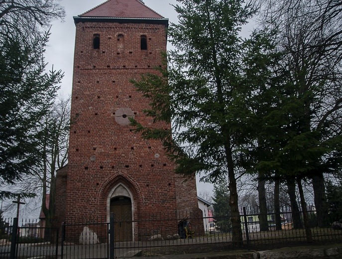 Kościół w Sianowie po remoncie