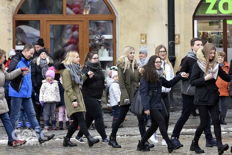 Zatańczyli na świdnickim Rynku po raz piętnasty