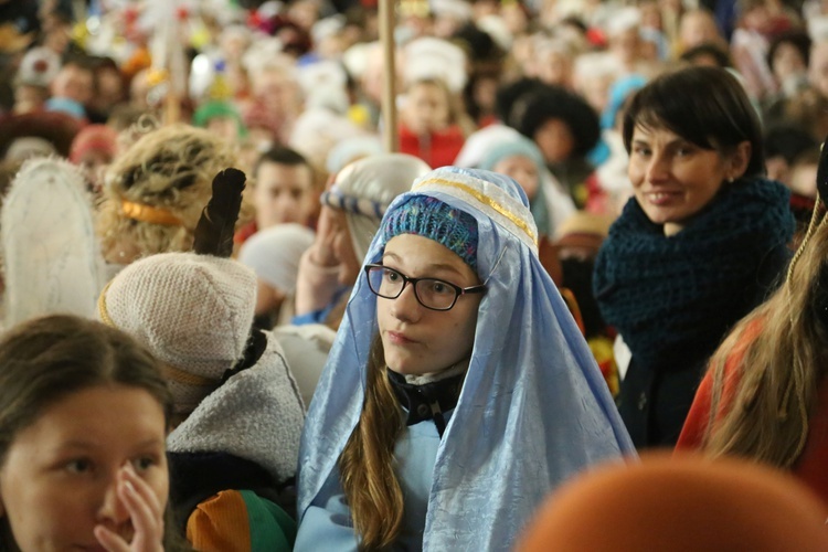 Kolędnicy misyjni w Szymbarku