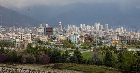 Iran: Zbiorowe modły o deszcze w Teheranie