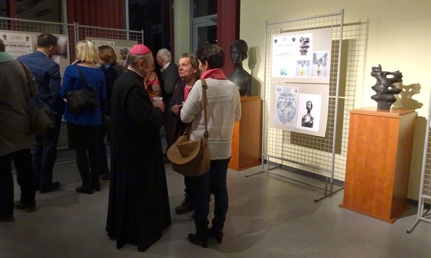 Bp G. Kusz do artystów: Niech zawsze w was gra struna miłości