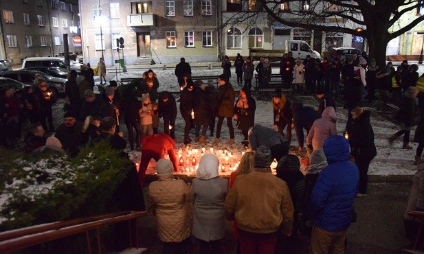 Mieszkańcy regionu poruszeni tragedią w Gdańsku 