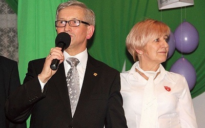 ▲	Impreza nosi imię zmarłej przed dwoma laty Zofii Sadeckiej (na zdjęciu z mężem Włodzimierzem), która organizowała i prowadziła zabawy do 2017 roku.