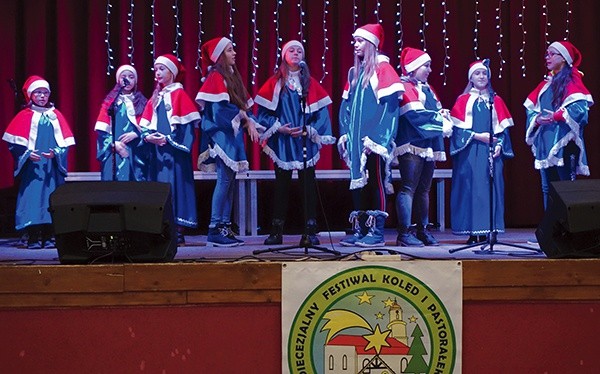 Schola „Zrodzeni w Panu” z Wałbrzycha rozpoczęła festiwalowe zmagania.