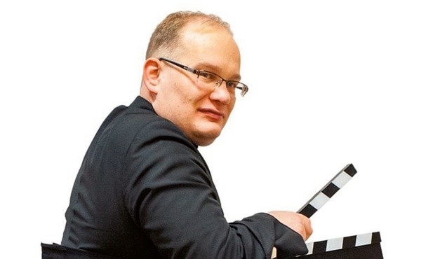 Ks. Piotr Śliżewski scenariusz filmu napisał przy pomocy profesjonalnych konsultantów. Większość zawartych w nim wydarzeń przeżył osobiście.
