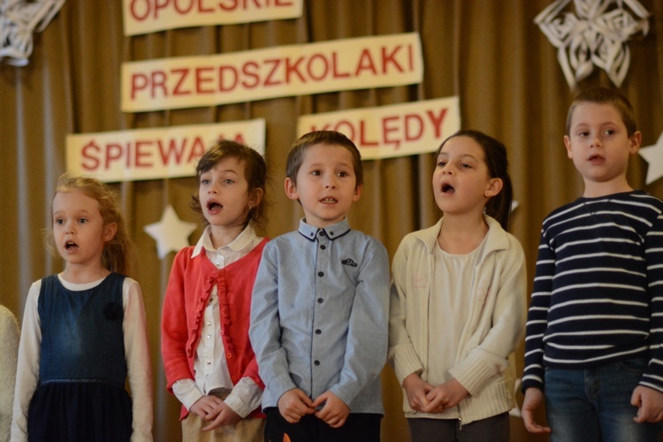 Koncert kolęd opolskich przedszkolaków