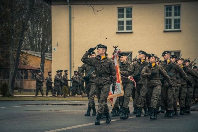 Trójka już w kraju