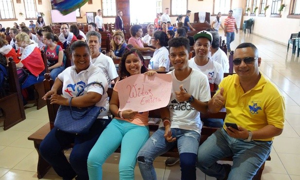 Młodzi Panamczycy, którzy goszczą Polaków z Podbeskidzia
