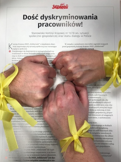 Protest żółtych wstążek w Katowicach