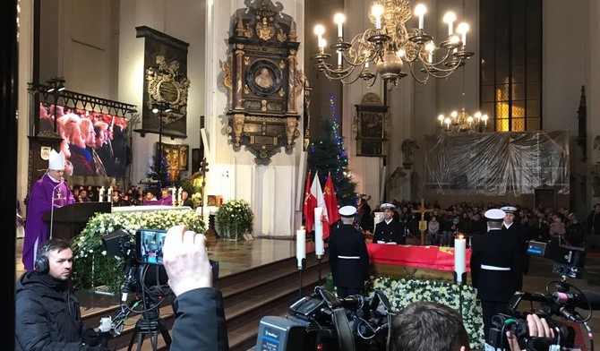 Homilię wygłosił bp Zbigniew Zieliński 