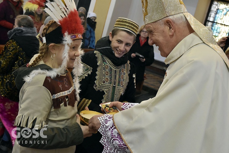 Kolędnicy misyjni w Dzierżoniowie