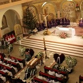 Pogrzeb odbył się w kościele na Natolinie, w parafii ostatniej posługi wikariuszowskiej śp. ks. Patryka