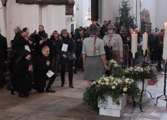 Pogrzeb śp. Pawła Adamowicza, prezydenta Gdańska - cz. 1