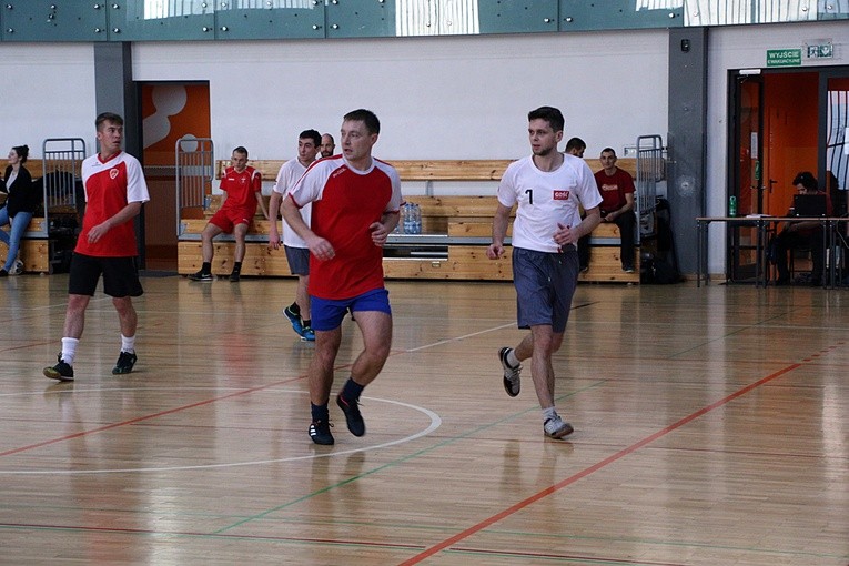 Turniej Wrocławskich Wspólnot i Ruchów Chrześcijańskich, cz. 1