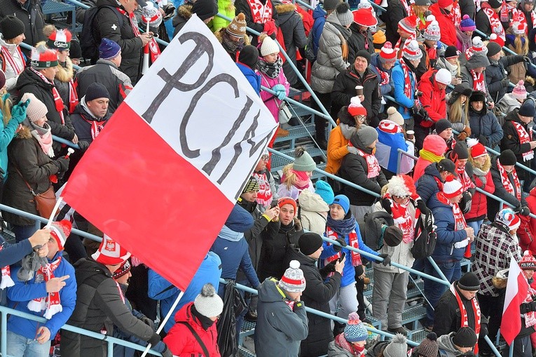 Puchar Świata w skokach narciarskich - konkurs drużynowy 