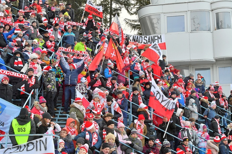 Puchar Świata w skokach narciarskich - konkurs drużynowy 